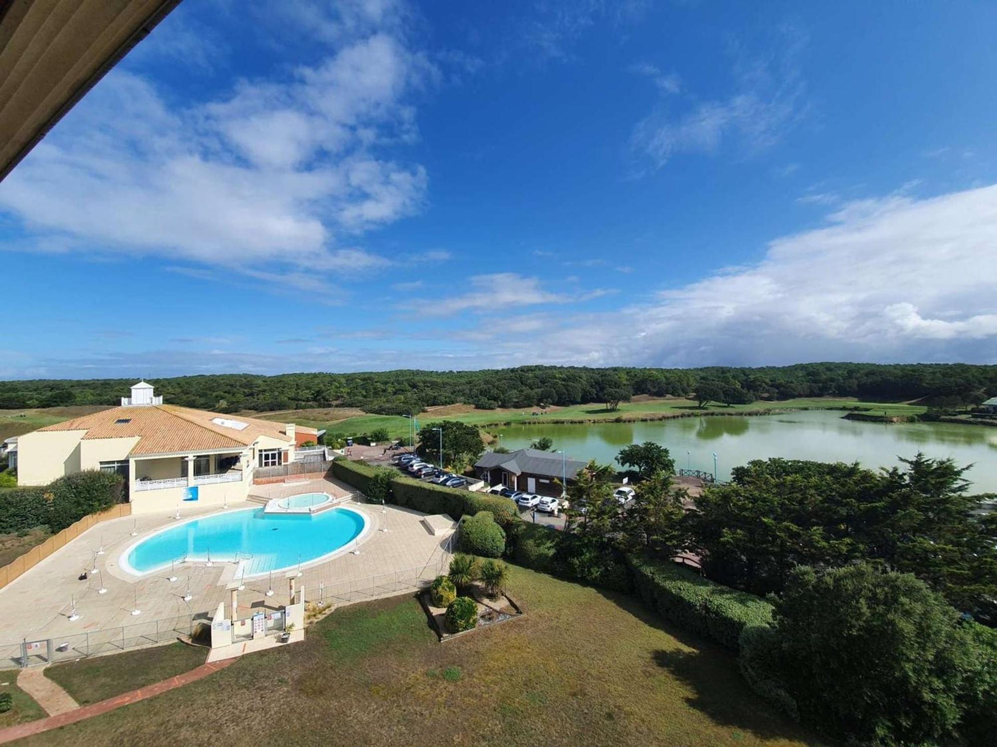 Appartement 2 Pieces/Cabine, Piscine, Parking, Bord De Mer - Saint Jean De Monts - Fr-1-224C-81 المظهر الخارجي الصورة